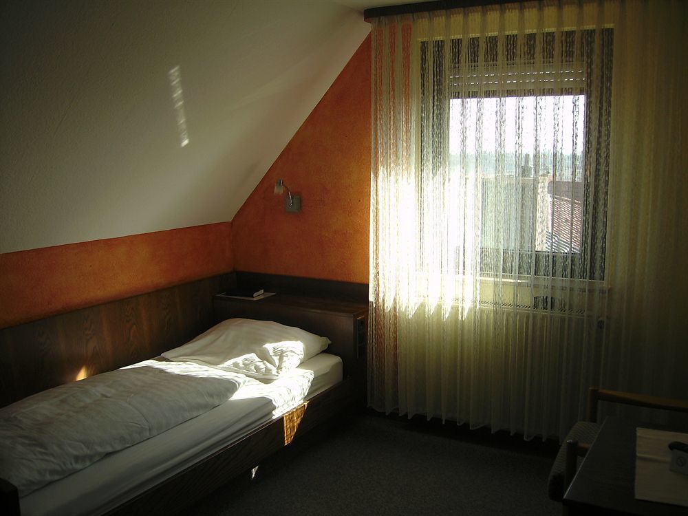 Gasthof Hotel Zum Ross Wertheim Exterior photo